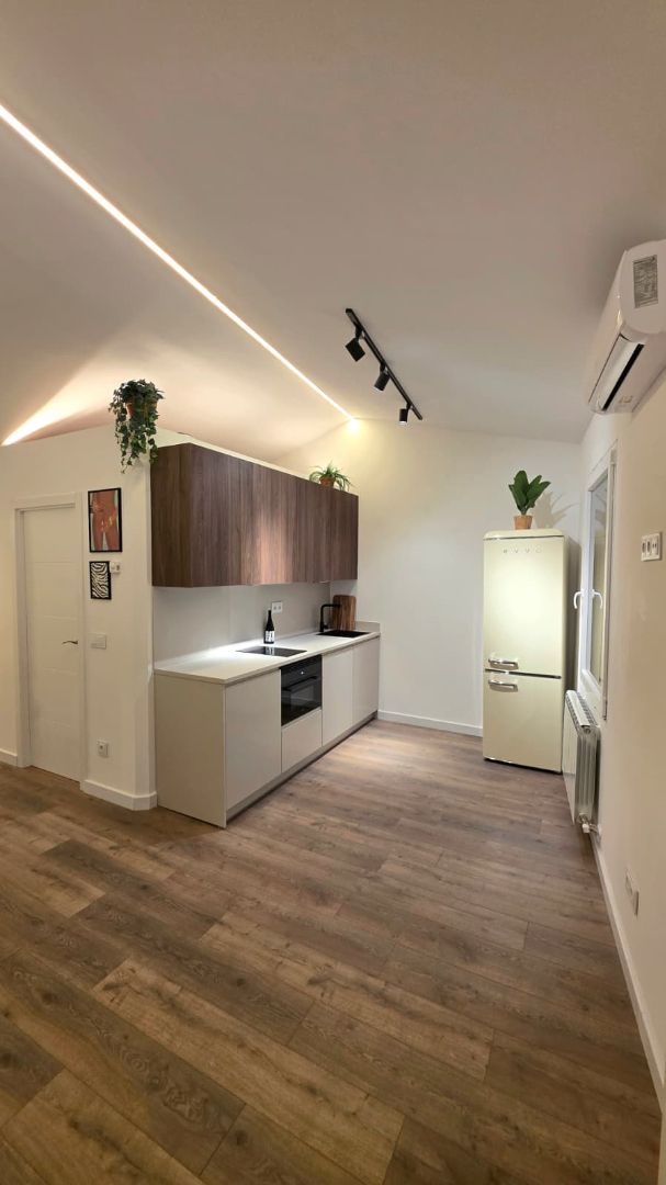 Kitchen of Apartment for sale in  Logroño  with Air Conditioner, Heating and Parquet flooring