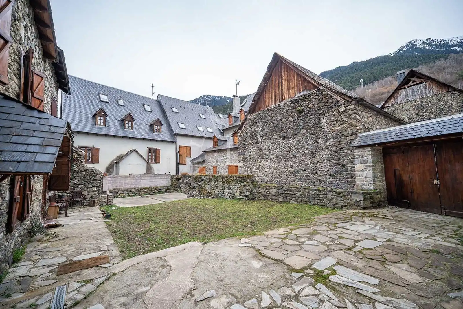 Vista exterior de Casa o chalet en venta en Vielha e Mijaran
