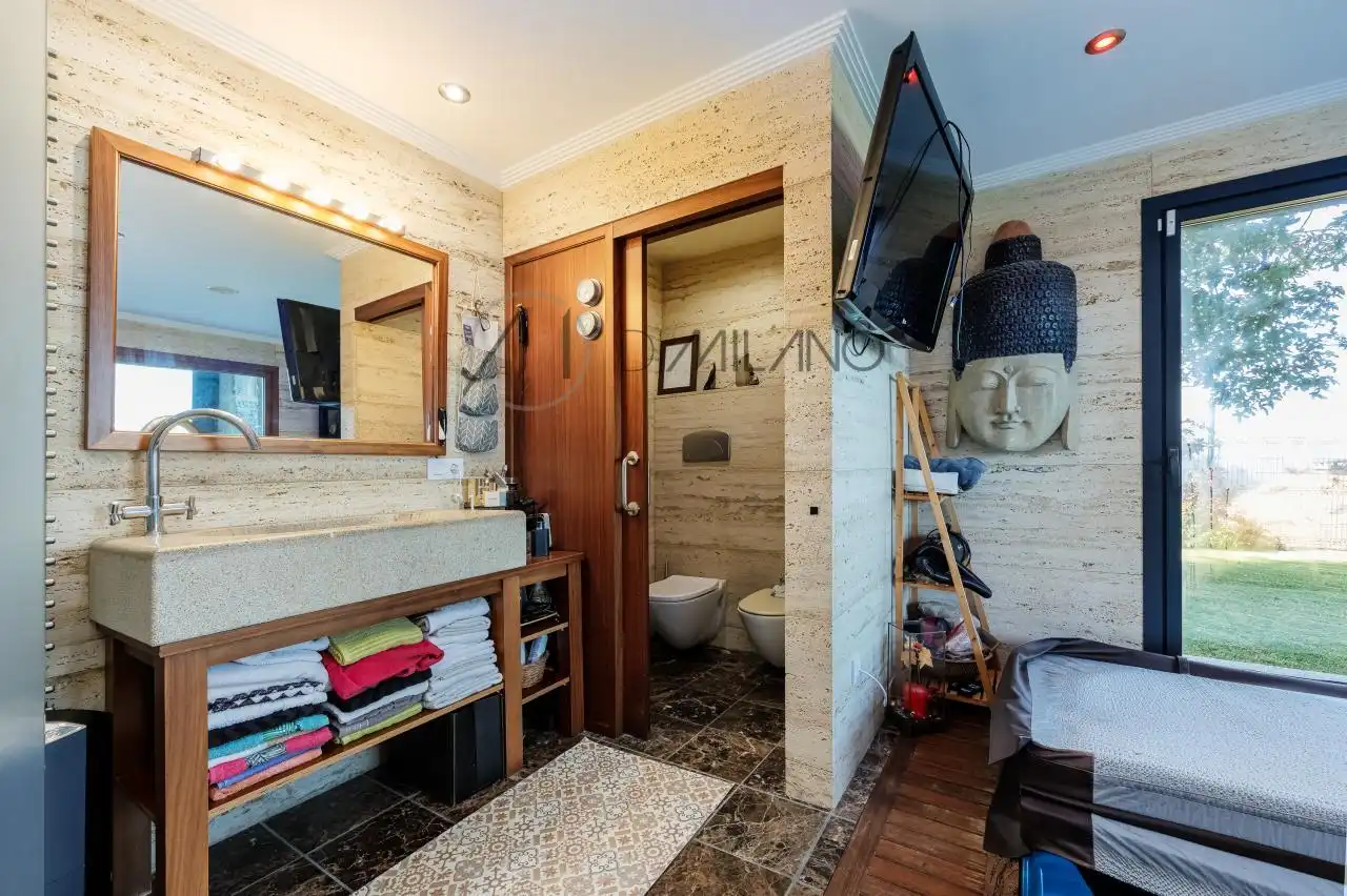 Baño de Casa o chalet en venta en Nigrán con Calefacción, Jardín privado y Parquet