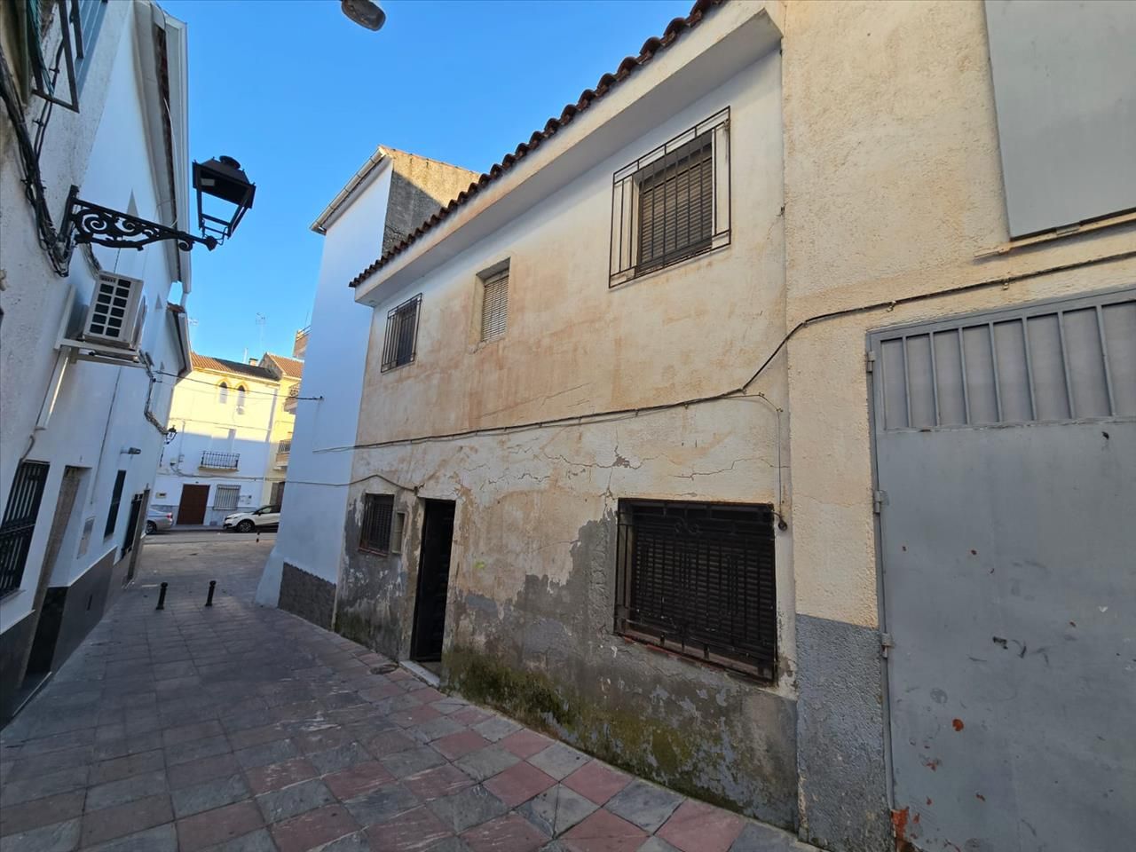 Exterior view of Single-family semi-detached for sale in Guadahortuna