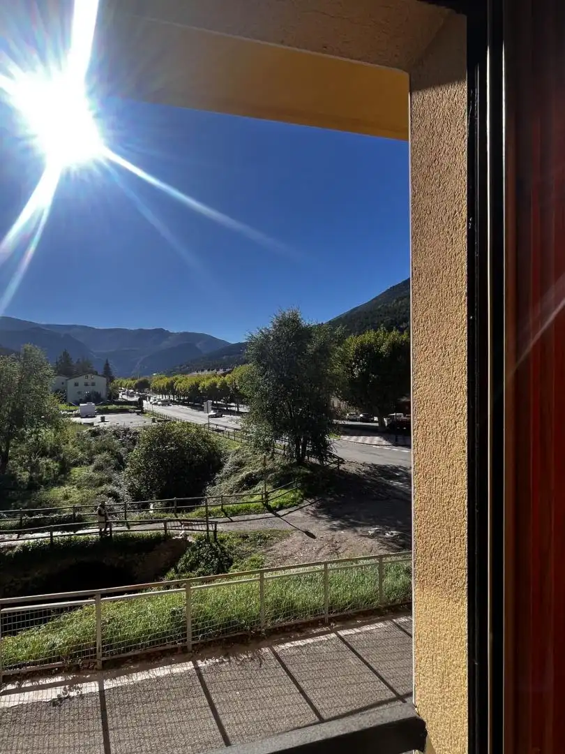 Vista exterior de Piso en venta en Bagà, Barcelona