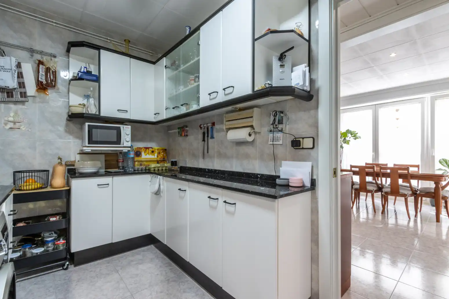 Kitchen of Flat for sale in Barcelona  with Heating, Private garden and Parquet flooring