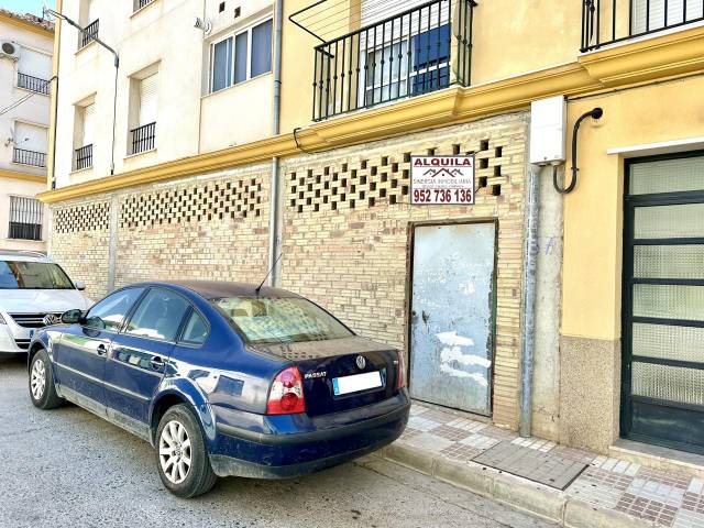 Local comercial en Alquiler en Cristóbal Franco Gallegos en Campillos