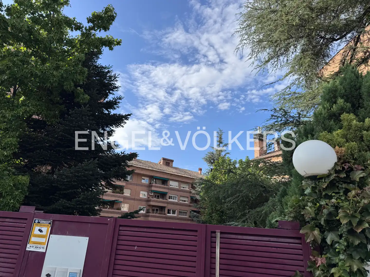 Exterior view of Flat for rent in Chamartín