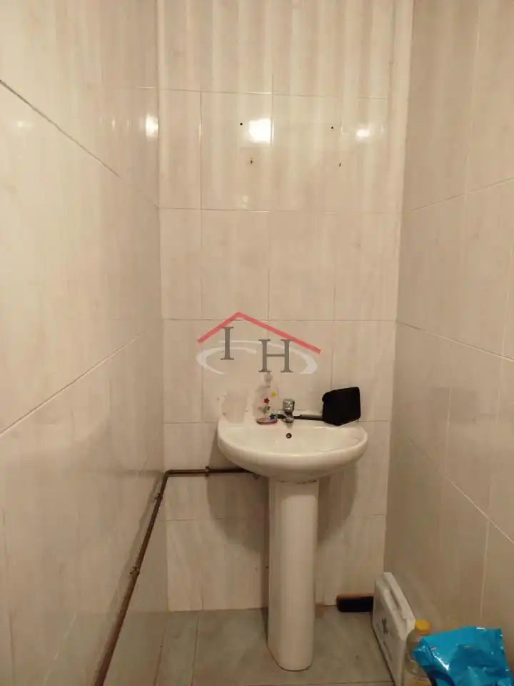 Baño de Local de alquiler en León Capital  con Aire acondicionado