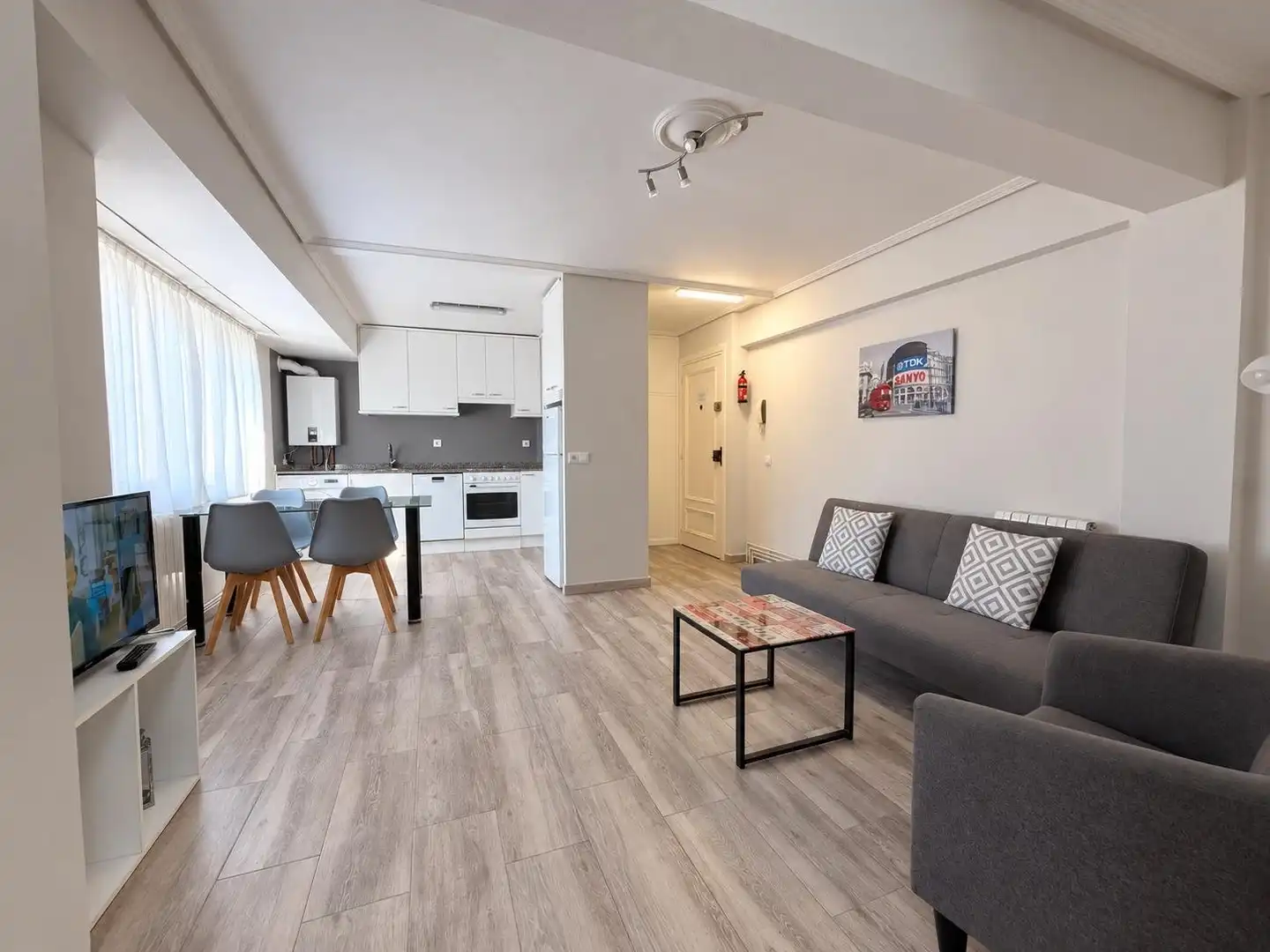 Flat with lift to rent in Calle de Benidorm, imagen 3