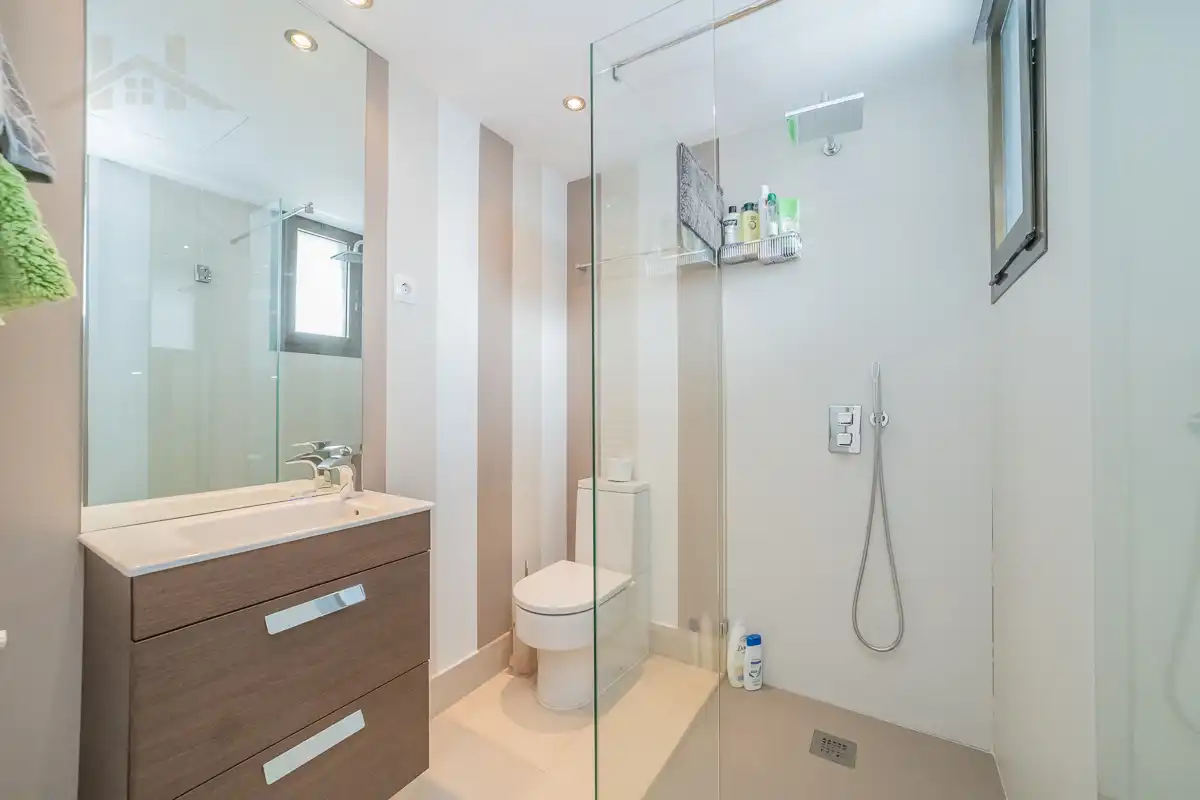 Baño de Dúplex en venta en Majadahonda con Aire acondicionado, Calefacción y Parquet