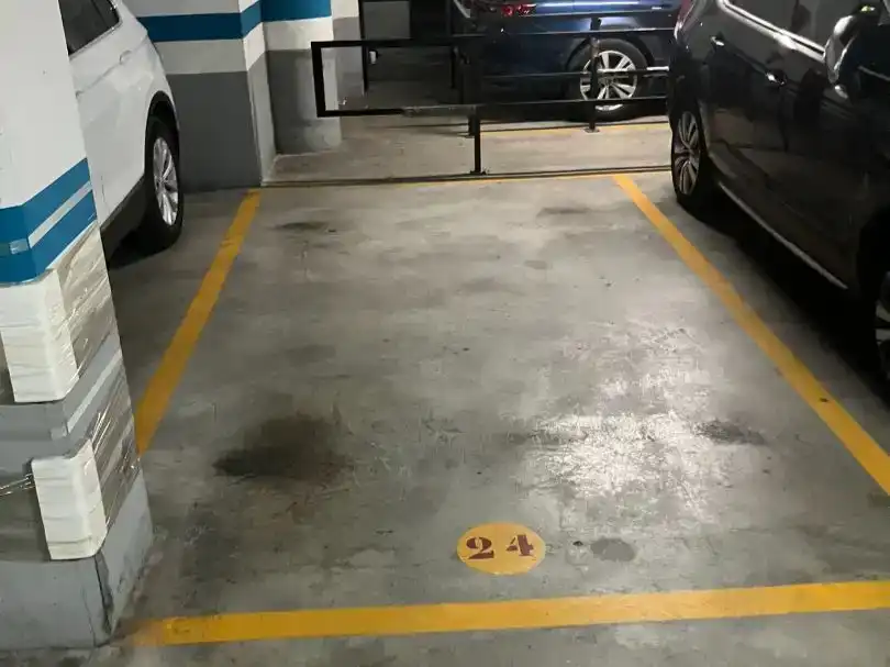 Parkplatz von Wohnung zur Miete in  Valencia Capital mit Klimaanlage
