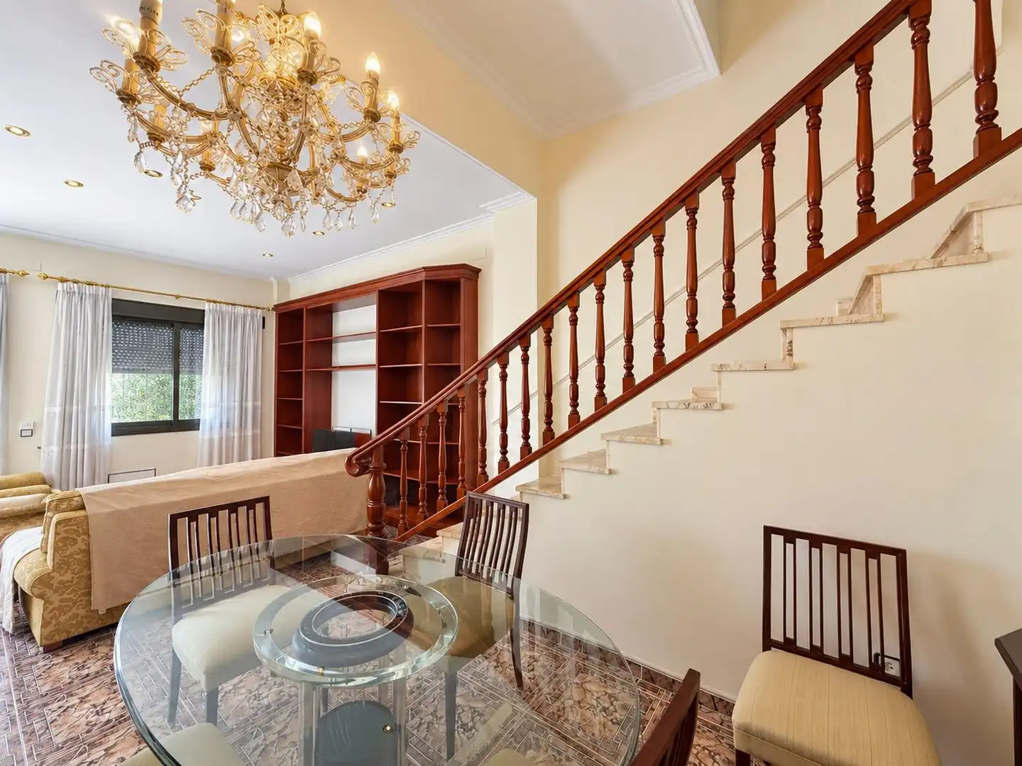 Casa o chalet de alquiler en Rafelbuñol / Rafelbunyol, Valencia