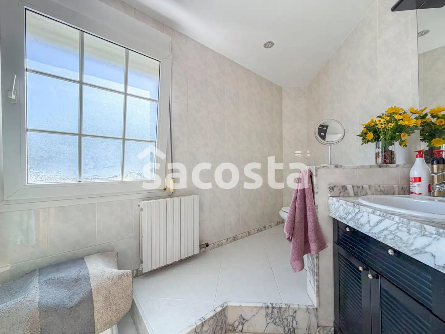 Habitación de Casa adosada en venta en Pineda de Mar con Aire acondicionado, Calefacción y Jardín privado