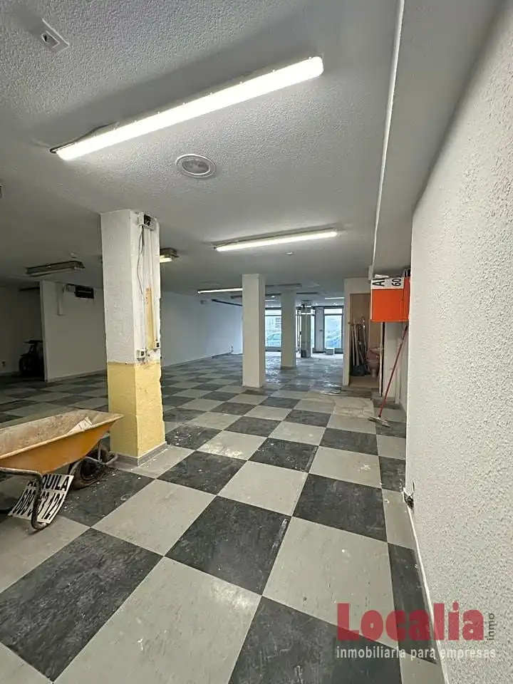 Local comercial en alquiler en Cuatro Caminos, imagen 7