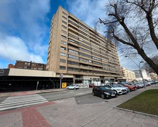 Exterior view of Flat to rent in Burgos Capital  with Heating, Terrace and Storage room