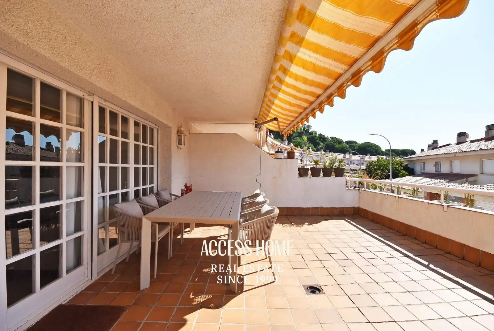 Terraza de Casa adosada en venta en Sant Vicenç de Montalt con Calefacción, Terraza y Piscina