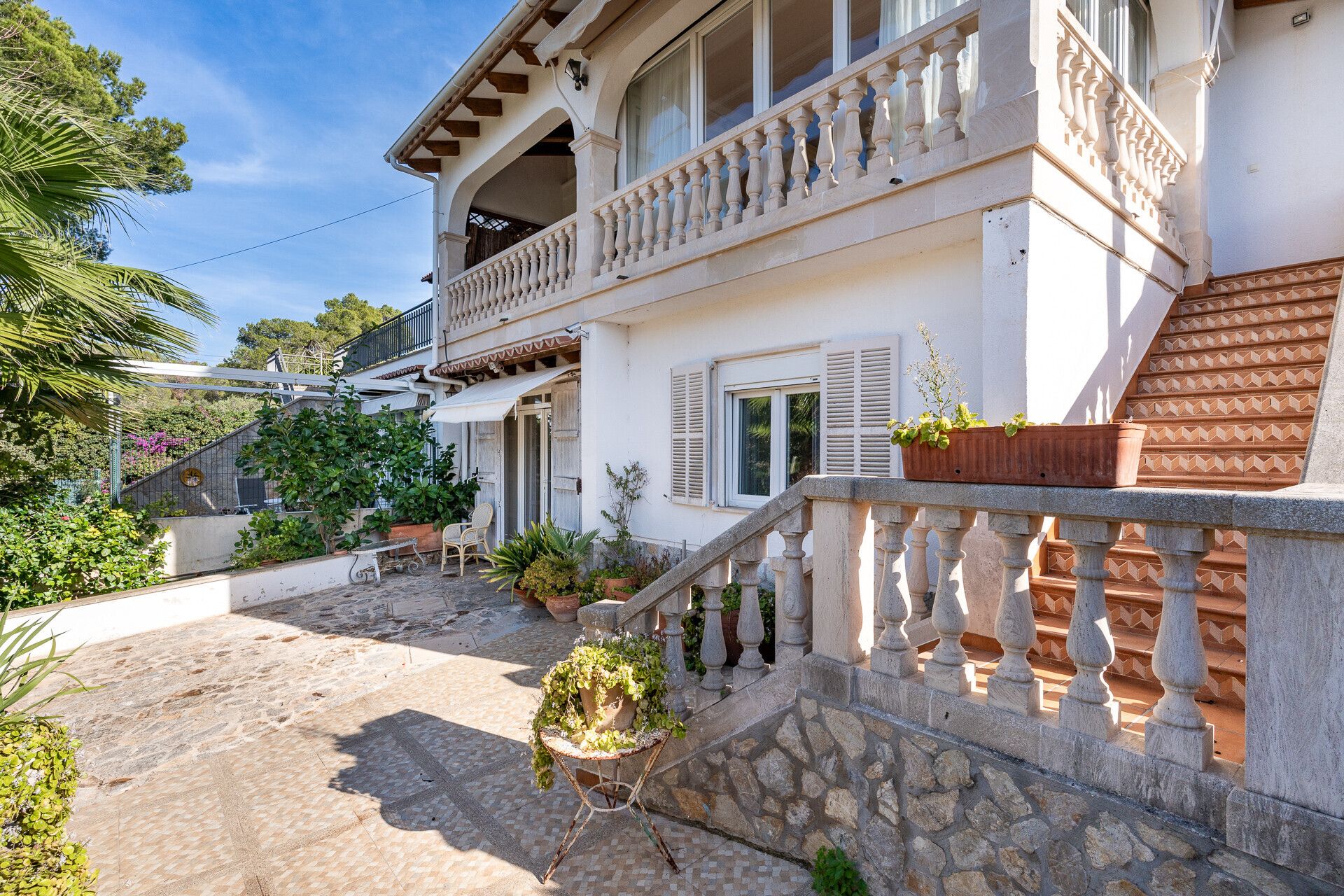 Vista exterior de Casa adosada en venda en Llucmajor amb Aire condicionat, Terrassa i Piscina