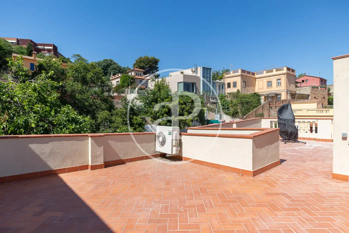 Terrasse von Wohnung zum Verkauf in Barcelona mit Klimaanlage, Heizung und Privatgarten