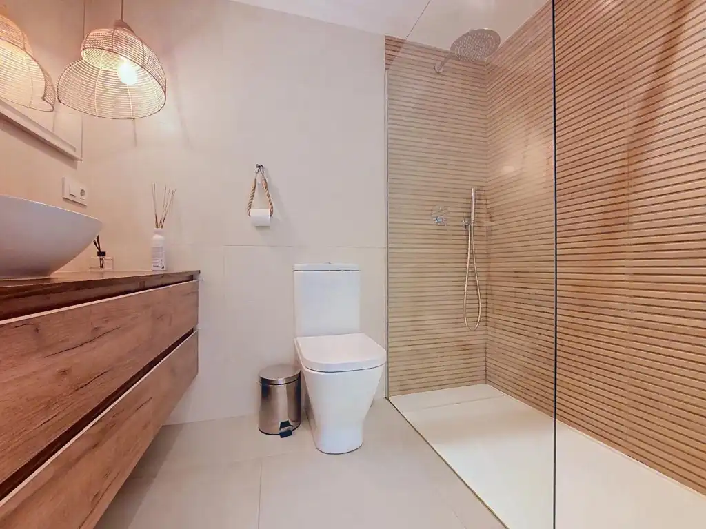 Bathroom of Flat for rent in Altea  with Air Conditioner, Heating and Private garden