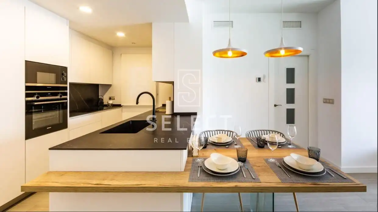 Cuina de Apartament en venda en Motril amb Aire condicionat, Calefacció i Terrassa