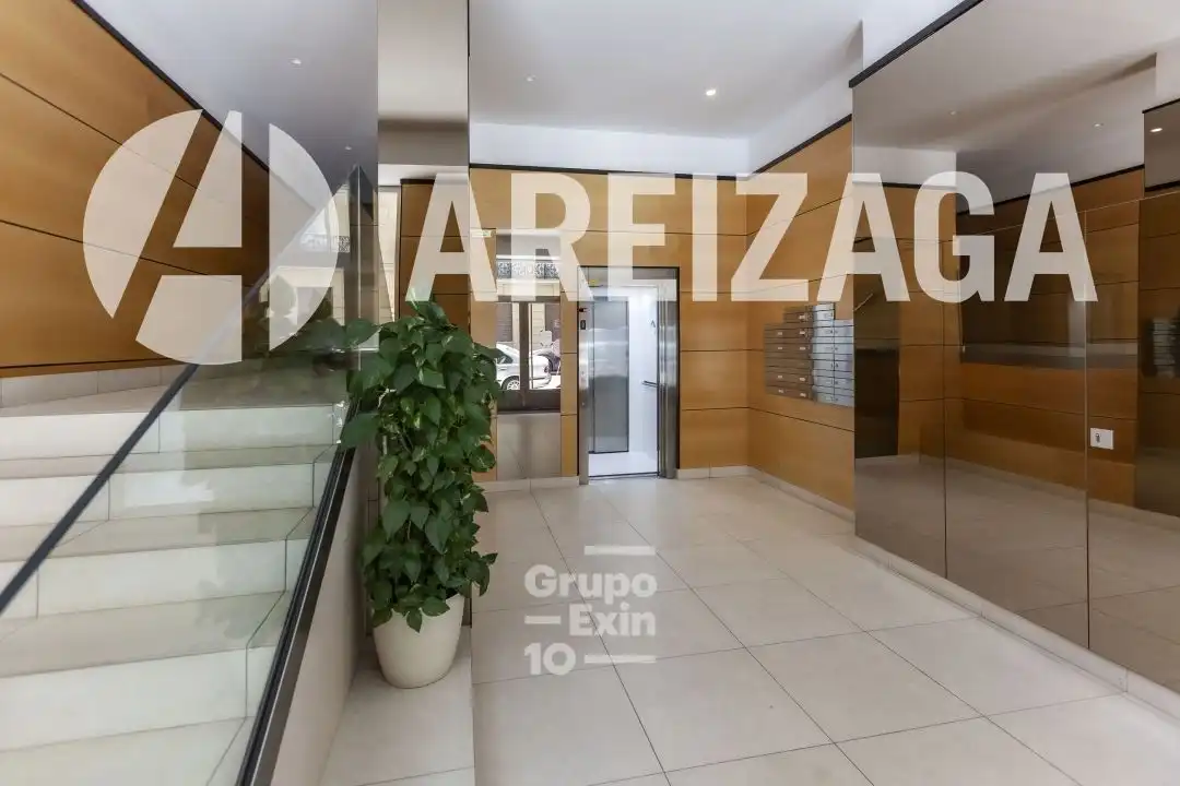 Piso en venta en Bergara Kalea, Área Romántica