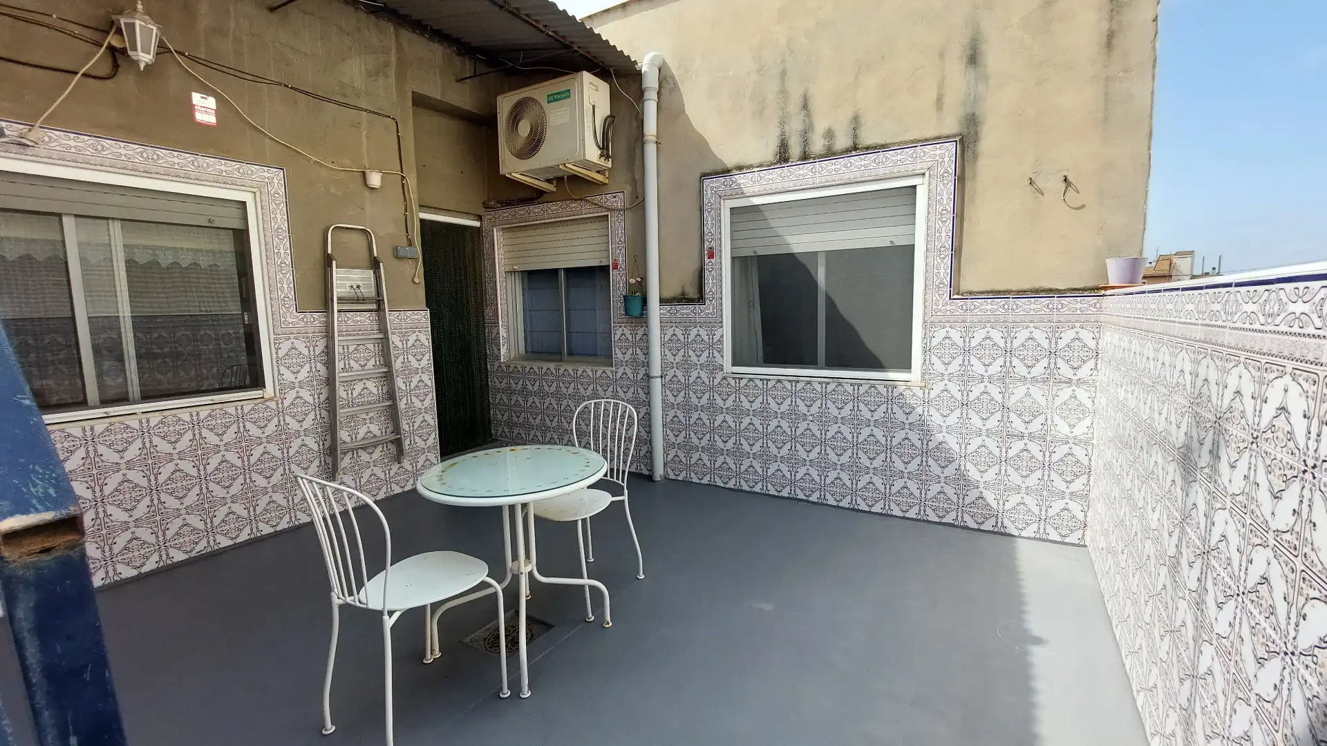 Vista exterior de Casa adosada en venta en Murcia con Terraza, Amueblado y Alarma