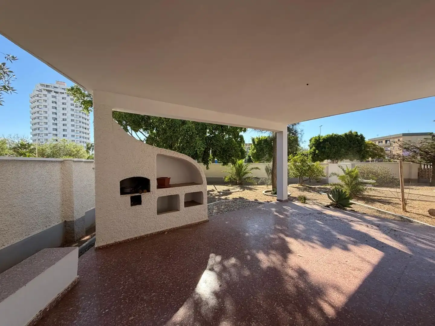 Terrassa de Casa o xalet en venda en El Ejido amb Aire condicionat, Jardí privat i Traster