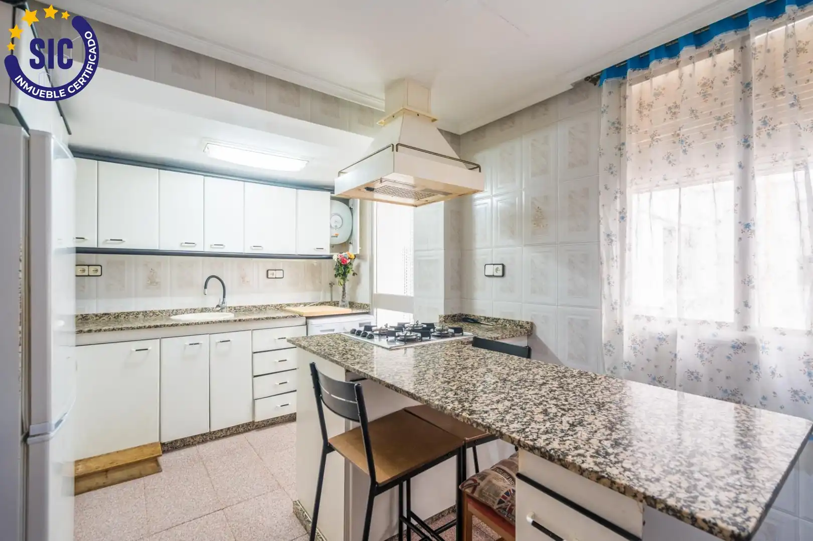 Cocina de Piso en venta en Valencia con Aire acondicionado y Calefacción