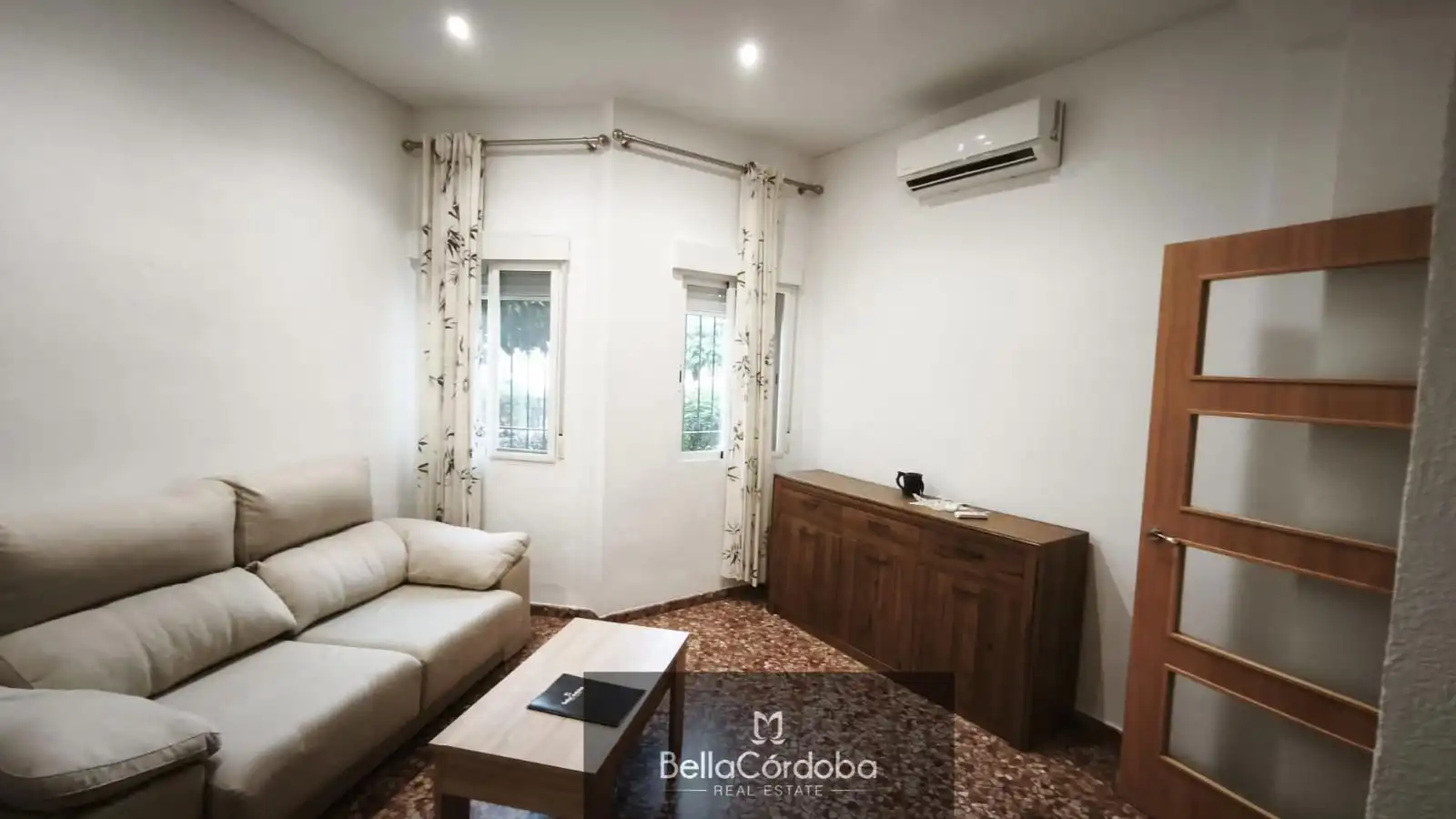 Wohnzimmer von Wohnung zum Verkauf in Córdoba mit Klimaanlage, Heizung und Abstellraum