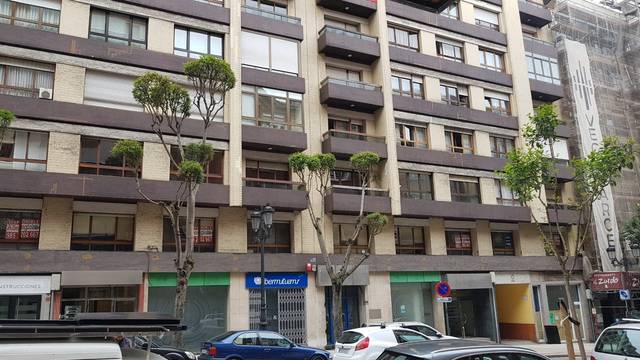Oficina en Venta en C/ Cervantes en Plaza de América
