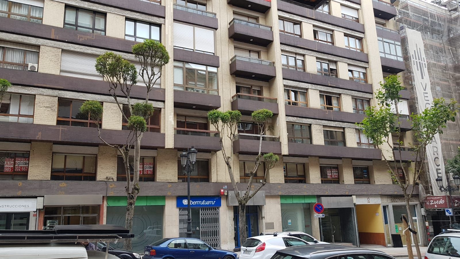 Vista exterior de Oficina en venda en Oviedo 