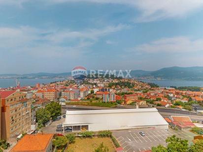 Vista exterior de Pis en venda en Vigo 