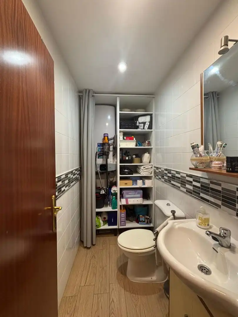 Bathroom of Duplexes for sale in Alcalá de Guadaira  with Air Conditioner, Terrace and Storage room
