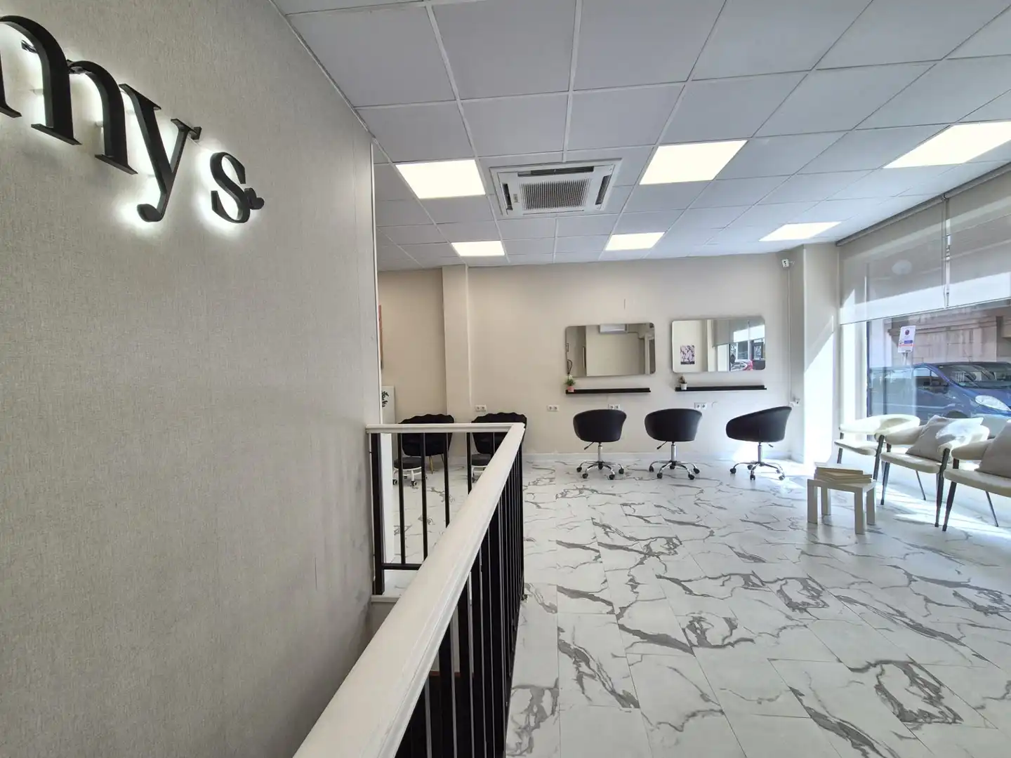 Local en venta en Majadahonda con Aire acondicionado y Calefacción