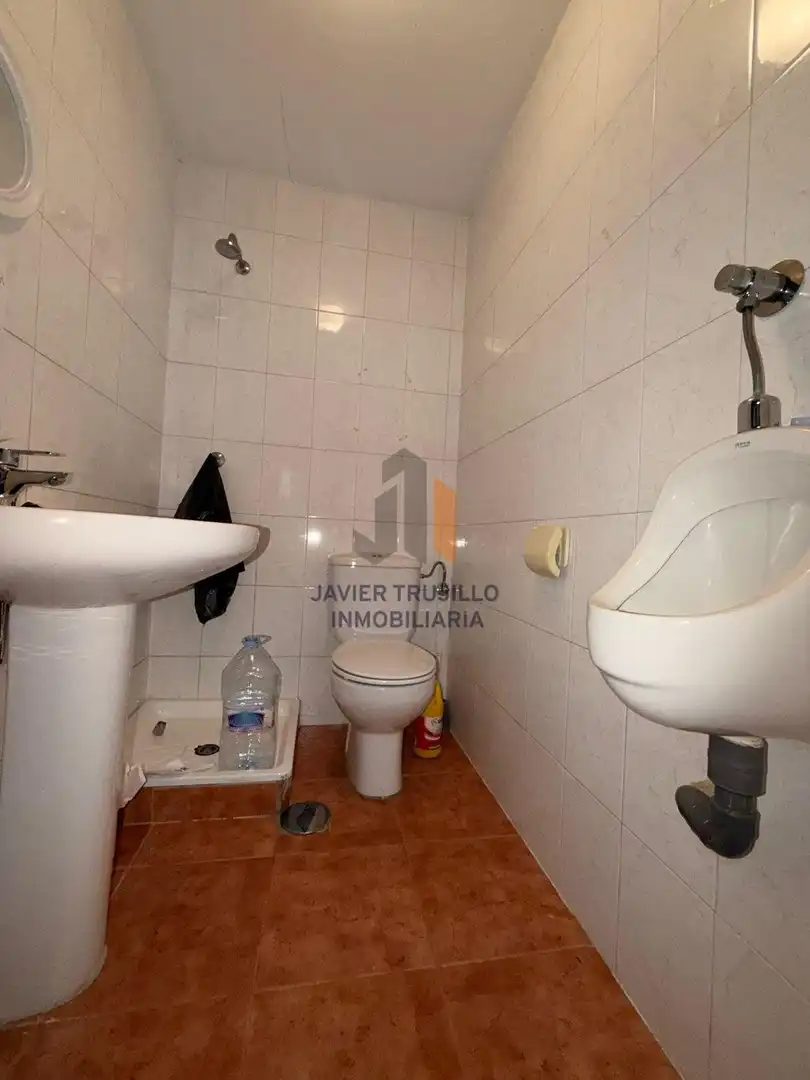 Bany de Local de lloguer en Vélez-Málaga amb Aire condicionat