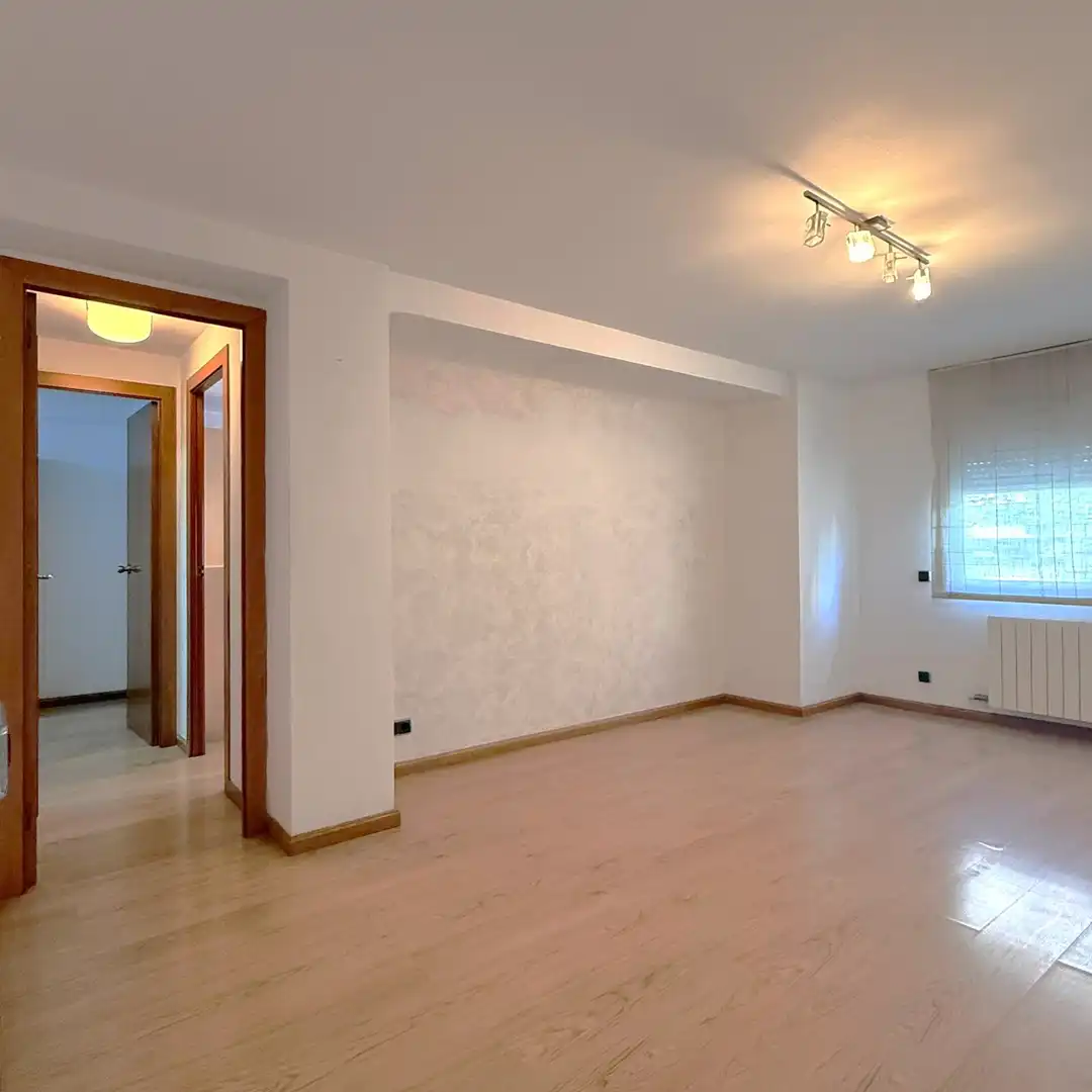 Sala de estar de Piso en venta en Barcelona con Aire acondicionado, Calefacción y Parquet
