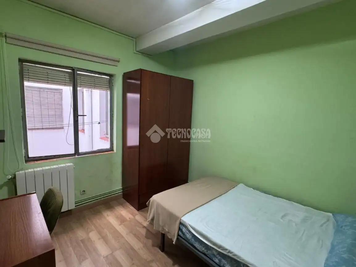 Schlafzimmer von Wohnung zur Miete in León Capital  mit Heizung und Parkett