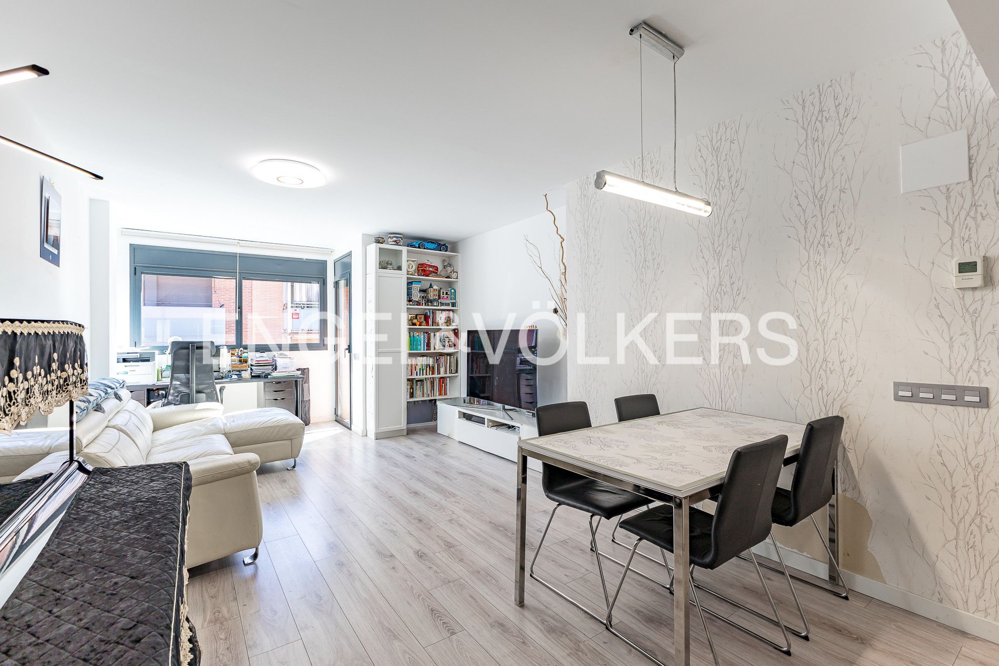 Sala de estar de Piso en venta en Castelldefels con Aire acondicionado, Calefacción y Jardín privado