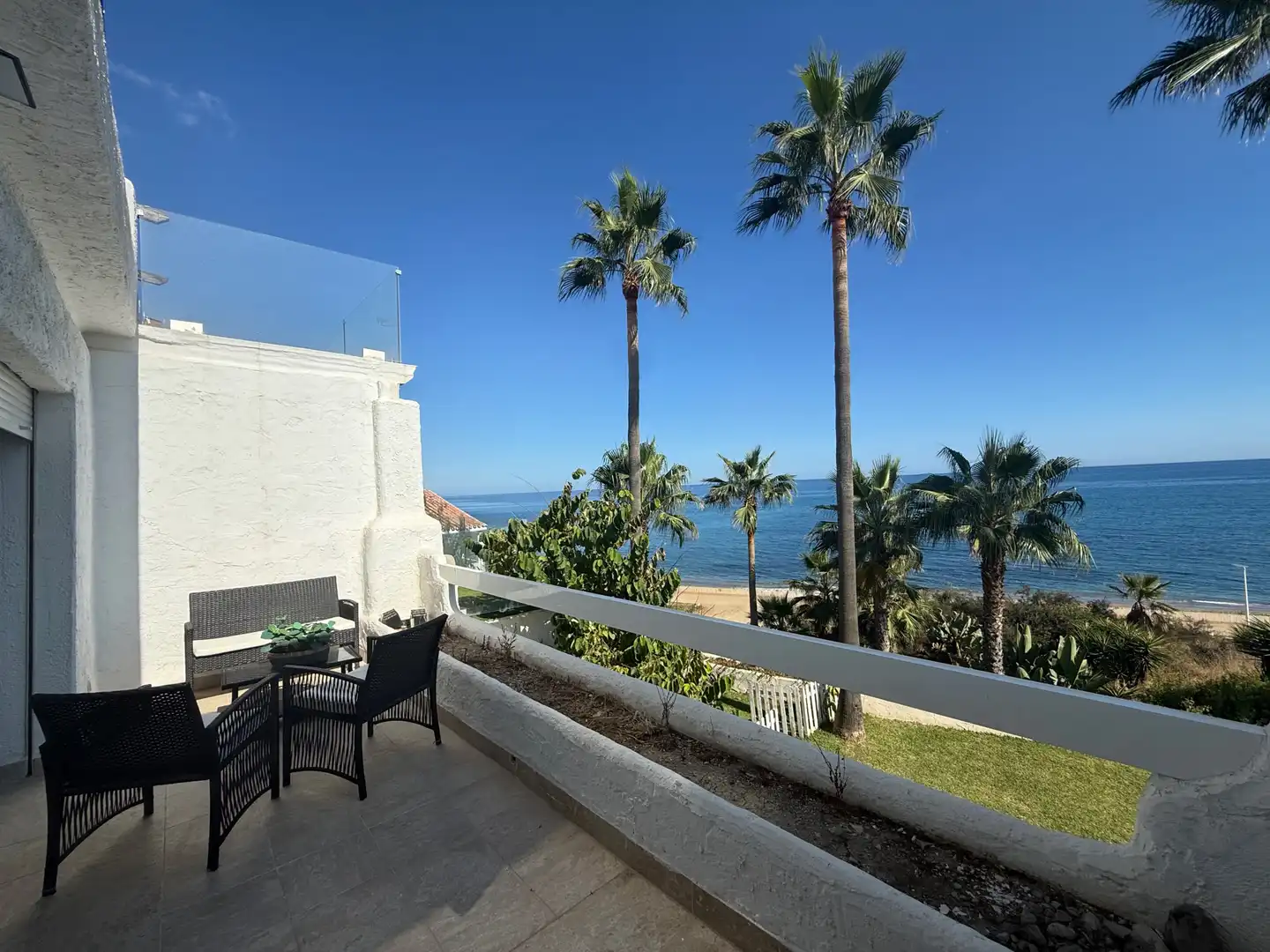Terraza de Casa adosada de alquiler en Estepona con Calefacción, Jardín privado y Alarma