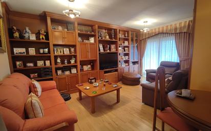 Living room of Flat for sale in  Madrid Capital  with Air Conditioner and Terrace