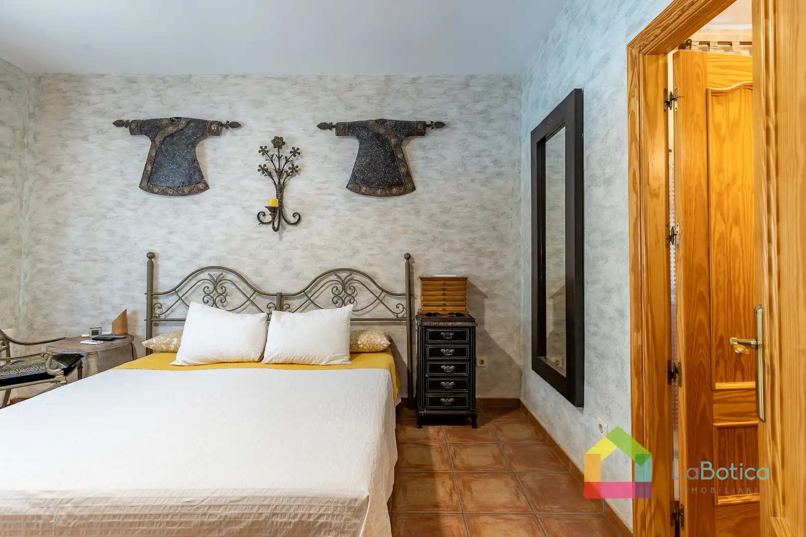 Dormitori de Casa o xalet en venda en Nambroca amb Aire condicionat, Calefacció i Jardí privat