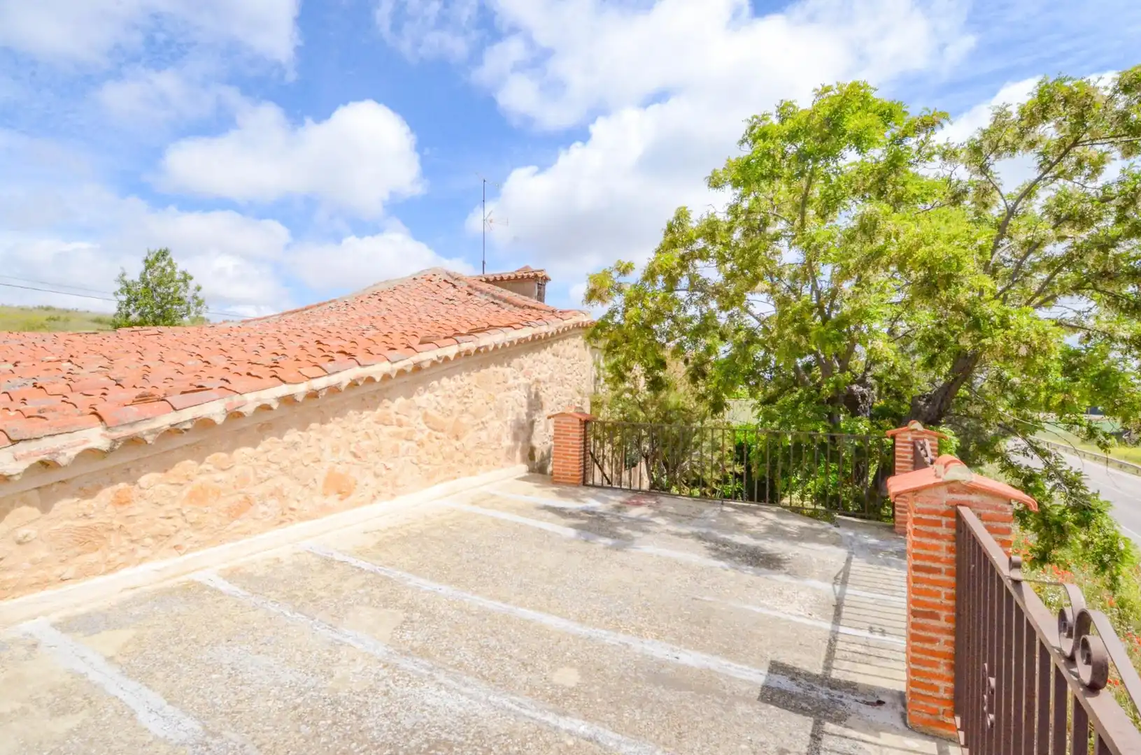 Vista exterior de Residencial en venda en Doñinos de Salamanca