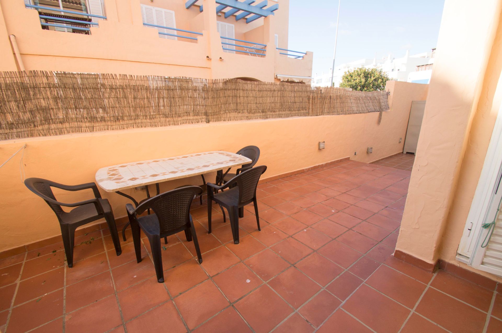 Terrassa de Apartament de lloguer en Tarifa amb Terrassa, Moblat i Piscina comunitària