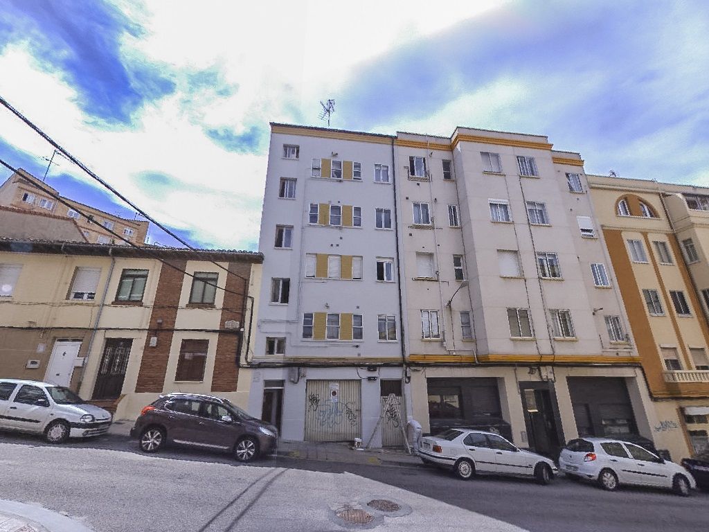 Piso en venta en C/ Calderón de la Barca, San Agustín - Parque Europa