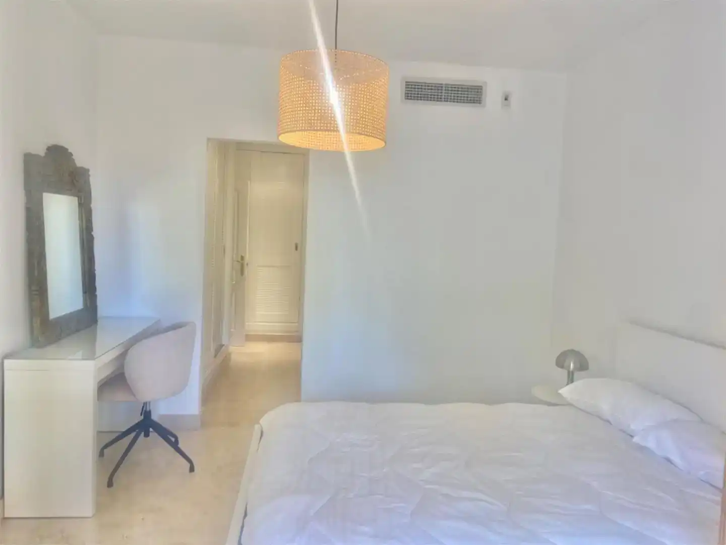 Bedroom of Flat for rent in Milla de Oro
