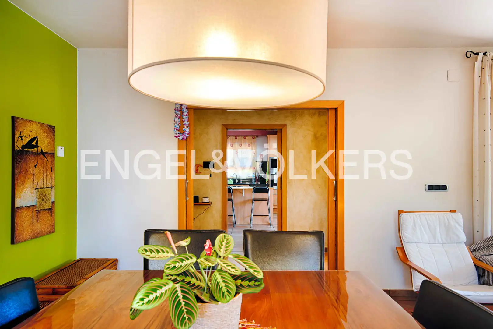 Comedor de Casa o chalet en venta en Navata con Aire acondicionado, Calefacción y Jardín privado