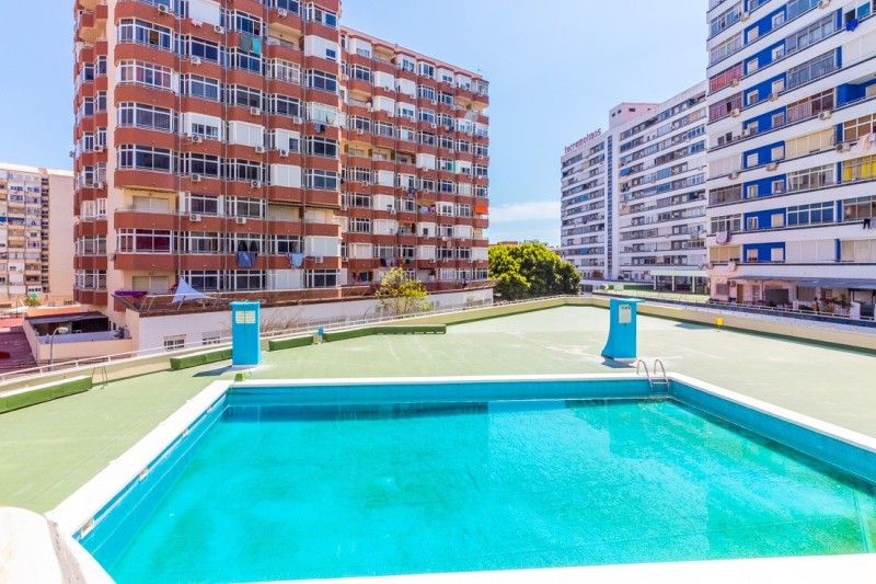 Piscina de Pis en venda en Torremolinos amb Aire condicionat, Parquet i Piscina