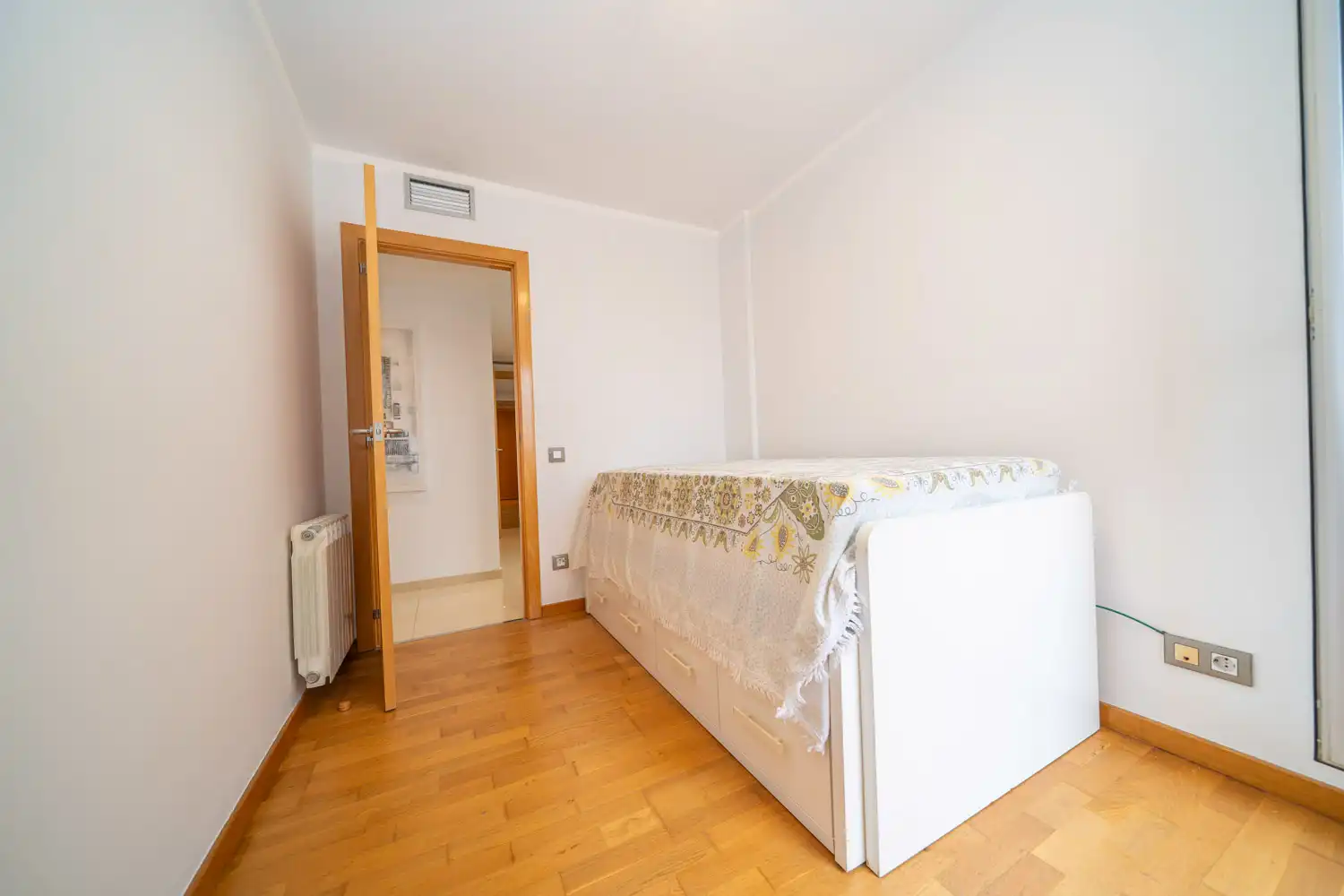 Dormitori de Àtic en venda en Figueres amb Aire condicionat, Calefacció i Terrassa