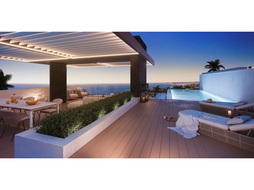 Terrace of House or chalet for sale in Benalmádena