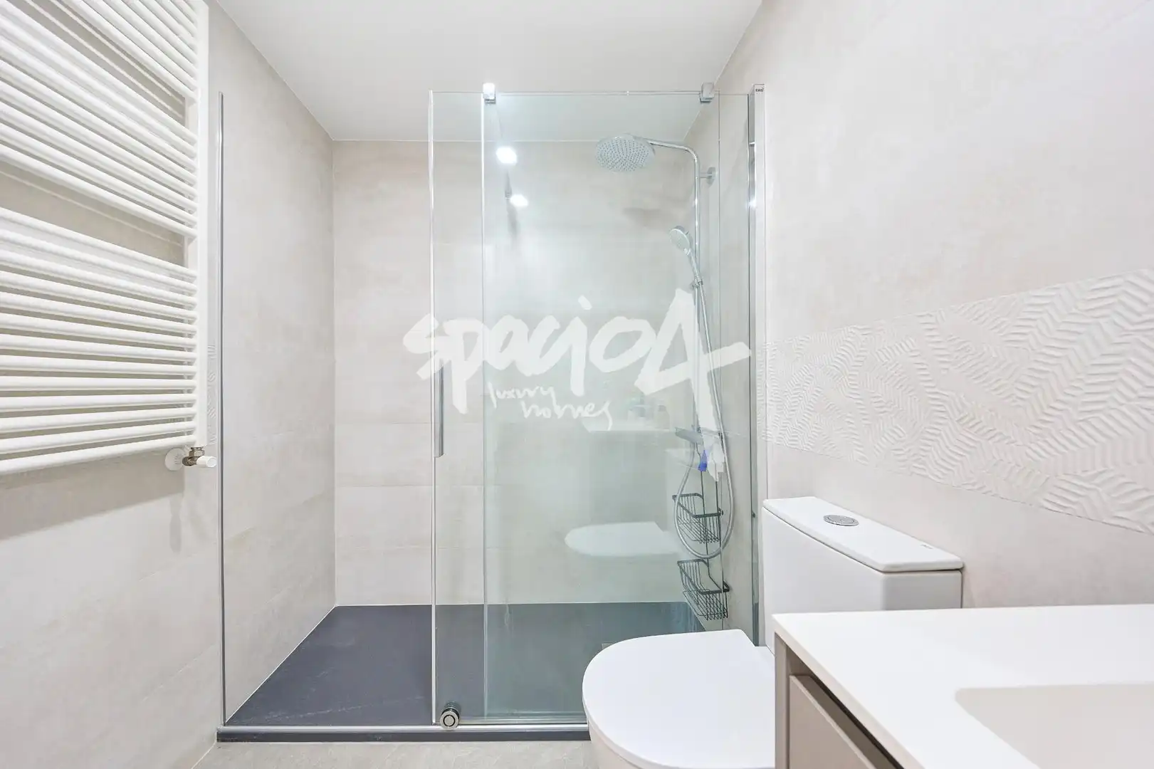 Baño de Piso en venta en Galapagar con Calefacción, Terraza y Trastero