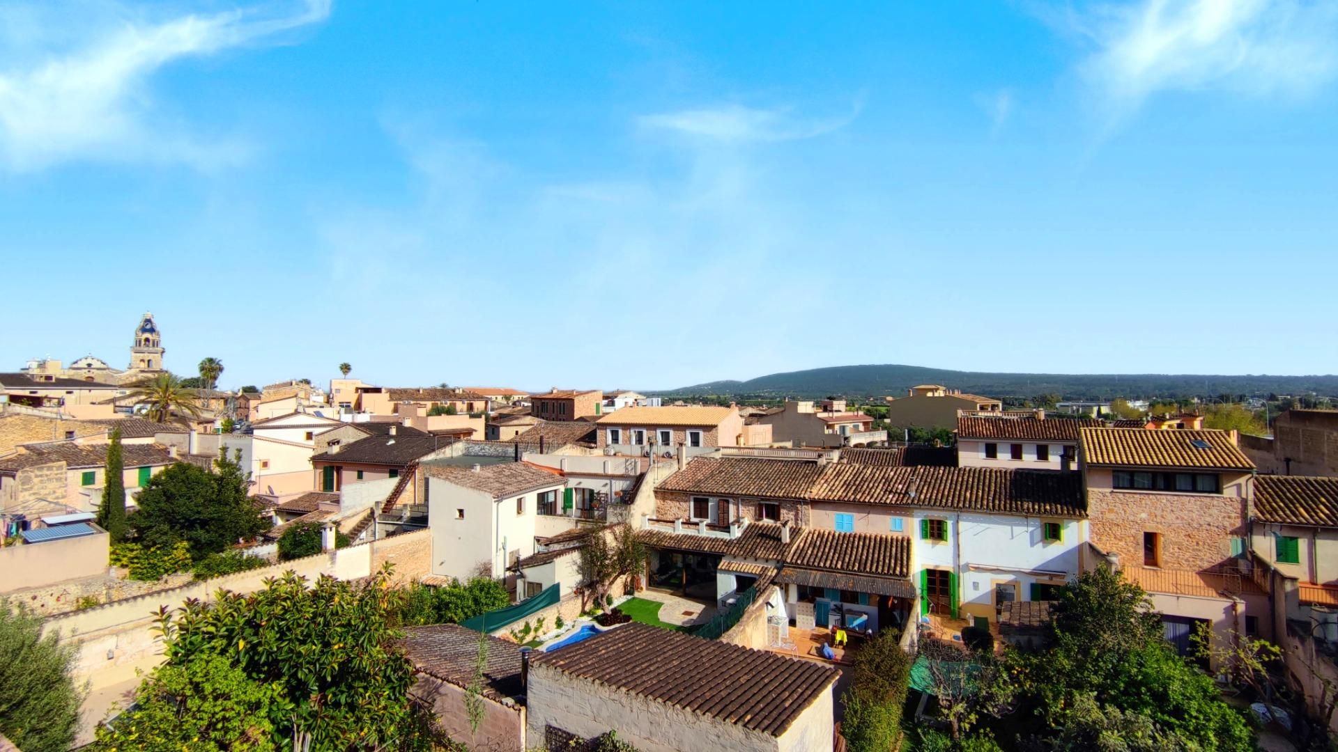 Vista exterior de Àtic en venda en Santa María del Camí amb Aire condicionat, Calefacció i Terrassa