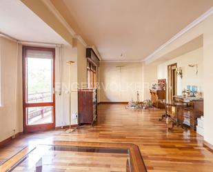 Living room of Apartment for sale in  Madrid Capital  with Terrace and Balcony