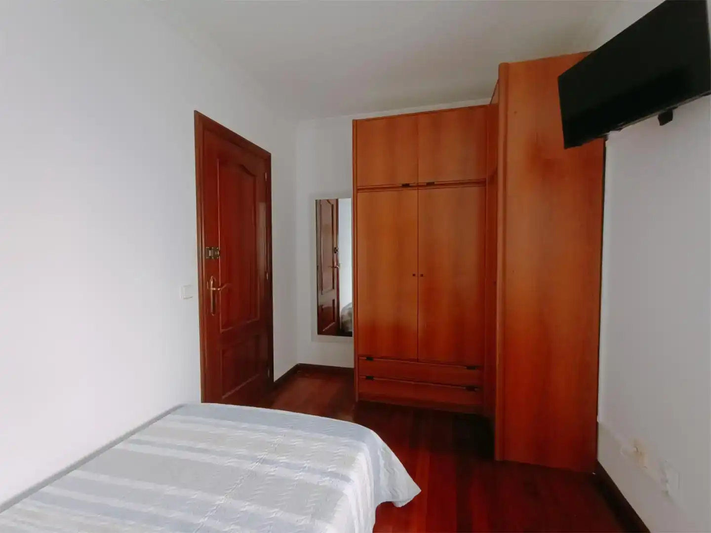 Habitación de Piso para compartir en Narón con Parquet, Amueblado y Horno